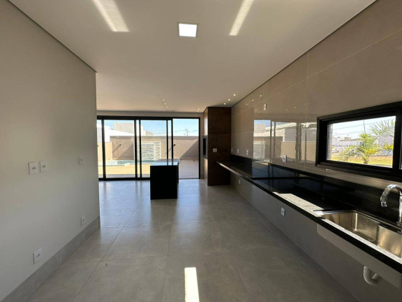 Imagem Casa com 3 Quartos à Venda, 230 m² em Condomínio Belvedere Ii - Cuiabá