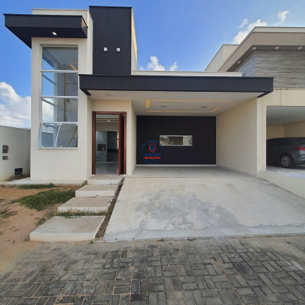 Imagem Casa com 3 Quartos para Alugar ou Temporada, 127 m² em Cajupiranga - Parnamirim