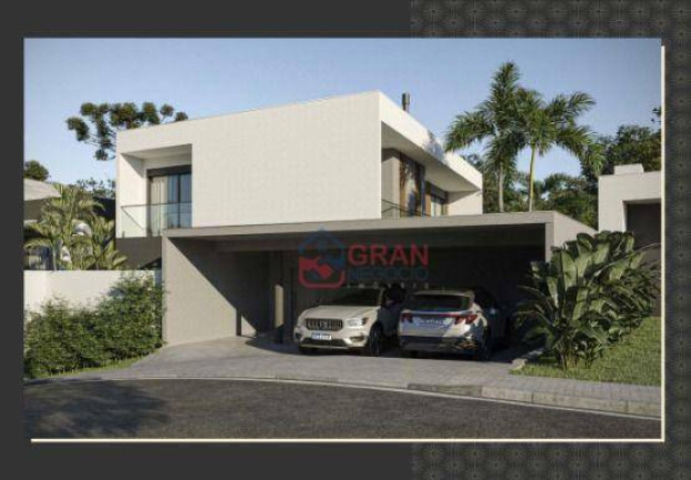Casa com 3 Quartos à Venda, 267 m² em Santo Inácio - Curitiba