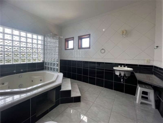 Imagem Casa com 4 Quartos à Venda, 750 m² em Pousada Dos Bandeirantes - Carapicuíba Imagem Casa com 4 Quartos à Venda, 750 m² em Pousada Dos Bandeirantes - Carapicuíba