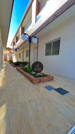 Imagem Casa com 2 Quartos à Venda, 100 m² em Plataforma - Mongaguá