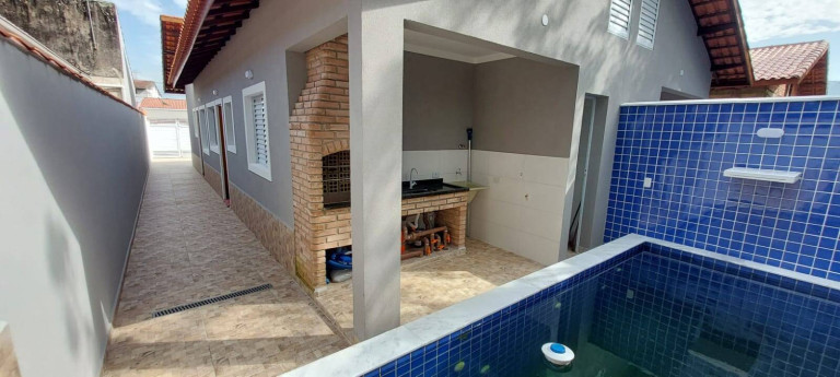 Casa com 2 Quartos à Venda, 150 m² em Santa Terezinha - Itanhaém