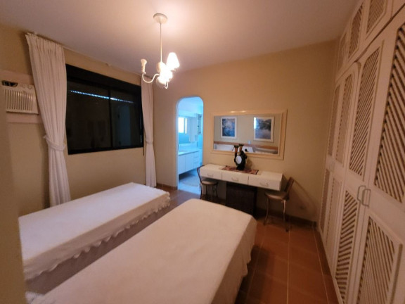 Imagem Apartamento com 3 Quartos à Venda, 139 m² em Pitangueiras - Guarujá