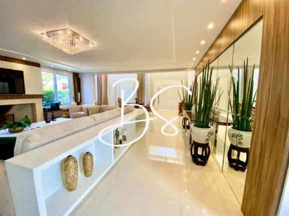 Imagem Casa com 5 Quartos à Venda, 450 m² em Avenida Central - Capão Da Canoa Imagem Casa com 5 Quartos à Venda, 450 m² em Avenida Central - Capão Da Canoa