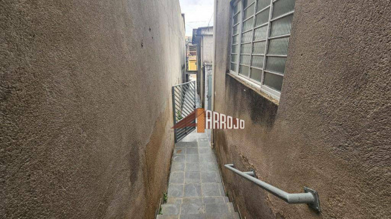 Imagem Sobrado com 3 Quartos à Venda, 201 m² em Itaquera - São Paulo