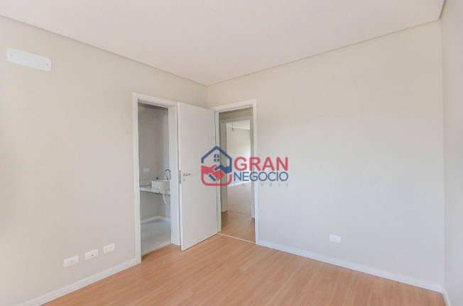 Imagem Sobrado com 3 Quartos à Venda, 162 m² em São Braz - Curitiba Imagem Sobrado com 3 Quartos à Venda, 162 m² em São Braz - Curitiba