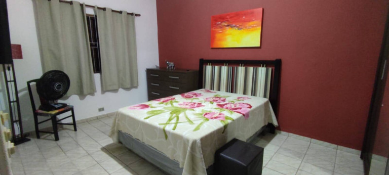 Imagem Casa com 1 Quarto à Venda, 350 m² em Jardim Veneza - Peruíbe Imagem Casa com 1 Quarto à Venda, 350 m² em Jardim Veneza - Peruíbe