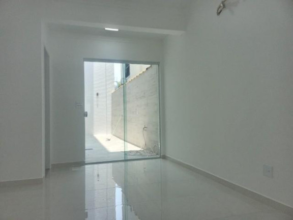 Imagem Casa com 2 Quartos à Venda, 110 m² em Embaré - Santos