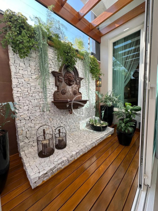 Imagem Casa com 3 Quartos à Venda, em América - Joinville Imagem Casa com 3 Quartos à Venda, em América - Joinville