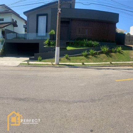 Imagem Casa com 3 Quartos à Venda, 300 m² em Vila Santos - Caçapava
