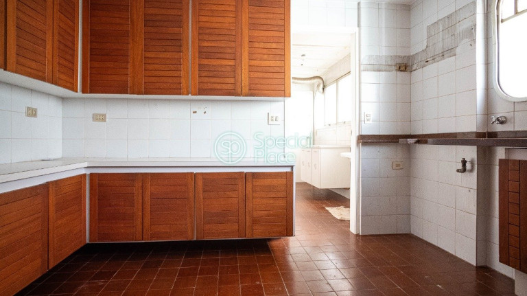 Imagem Apartamento com 3 Quartos à Venda, 220 m² em Itaim Bibi - São Paulo