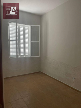 Imagem Casa com 5 Quartos à Venda ou Locação, 200 m² em Centro - Lorena Imagem Casa com 5 Quartos à Venda ou Locação, 200 m² em Centro - Lorena
