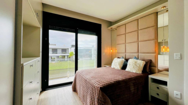 Imagem Casa com 4 Quartos à Venda, 264 m² em Parque Antartica - Capao Da Canoa Imagem Casa com 4 Quartos à Venda, 264 m² em Parque Antartica - Capao Da Canoa