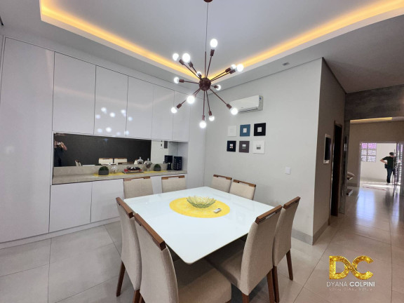Imagem Casa com 3 Quartos à Venda, 202 m² em Cristo Rei - Várzea Grande
