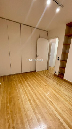 Imagem Imóvel com 3 Quartos à Venda, 210 m² em Cerqueira César - São Paulo Imagem Imóvel com 3 Quartos à Venda, 210 m² em Cerqueira César - São Paulo