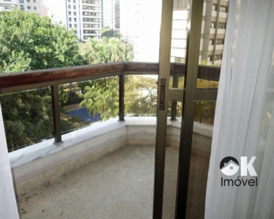 Imagem Apartamento com 4 Quartos à Venda, 251 m² em Vila Nova Conceição - São Paulo Imagem Apartamento com 4 Quartos à Venda, 251 m² em Vila Nova Conceição - São Paulo