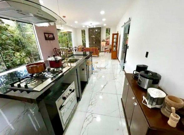 Imagem Casa com 3 Quartos à Venda, 250 m² em Albuquerque - Teresópolis