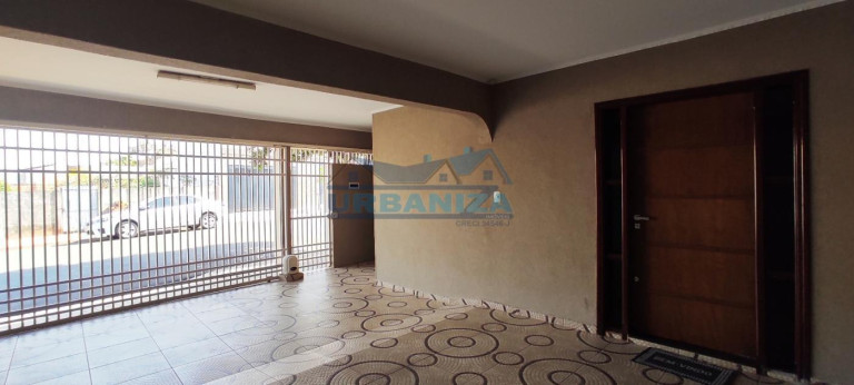 Imagem Casa com 3 Quartos à Venda, 216 m² em Jardim Icaray - Birigui