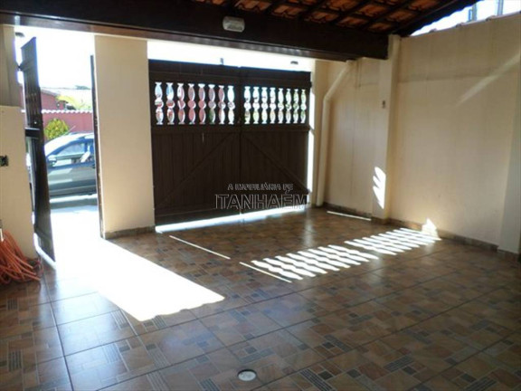 Imagem Casa com 2 Quartos à Venda, 75 m² em Jequitiba - Itanhaem Imagem Casa com 2 Quartos à Venda, 75 m² em Jequitiba - Itanhaem