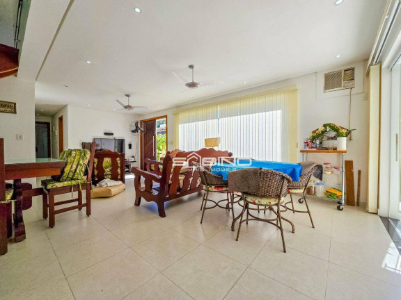 Imagem Casa com 3 Quartos para Temporada, 195 m² em Riviera De São Lourenço - Bertioga