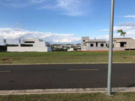 Imagem Terreno à Venda, 471 m² em Alphaville Nova Esplanada - Votorantim Imagem Terreno à Venda, 471 m² em Alphaville Nova Esplanada - Votorantim