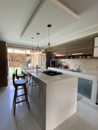 Imagem Casa com 5 Quartos à Venda, 140 m² em Arembepe (abrantes) - Camaçari