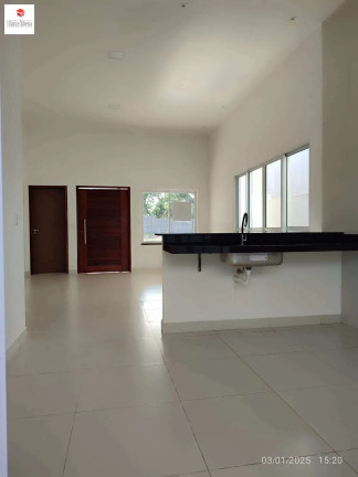 Imagem Casa com 3 Quartos à Venda, 131 m² Imagem Casa com 3 Quartos à Venda, 131 m²
