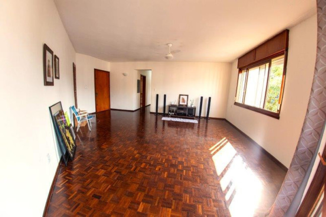 Apartamento com 3 Quartos à Venda, 110 m² em Auxiliadora - Porto Alegre
