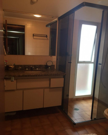 Imagem Apartamento com 4 Quartos à Venda, 135 m² em Pitangueiras - Guarujá