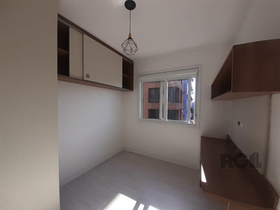 Imagem Imóvel com 3 Quartos à Venda, em Menino Deus - Porto Alegre Imagem Imóvel com 3 Quartos à Venda, em Menino Deus - Porto Alegre
