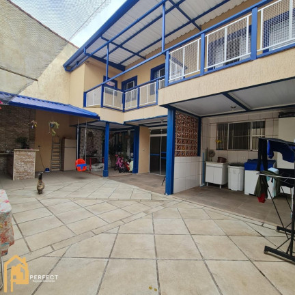 Imagem Casa com 4 Quartos à Venda, 200 m² em Jardim Maria Augusta - Taubaté Imagem Casa com 4 Quartos à Venda, 200 m² em Jardim Maria Augusta - Taubaté