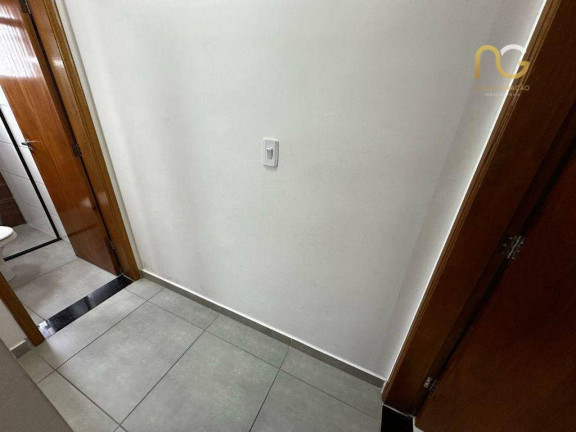 Imagem Sobrado com 2 Quartos à Venda, 42 m² em Balneário Pires - Praia Grande Imagem Sobrado com 2 Quartos à Venda, 42 m² em Balneário Pires - Praia Grande