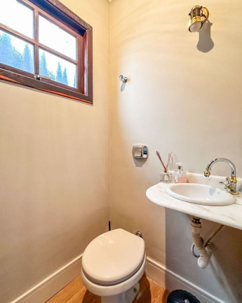 Imagem Casa com 5 Quartos à Venda, 239 m² em Jardim Santa Bárbara - Atibaia
