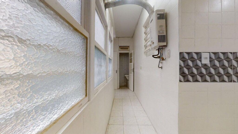 Imagem Imóvel com 2 Quartos à Venda,  em Copacabana - Rio De Janeiro