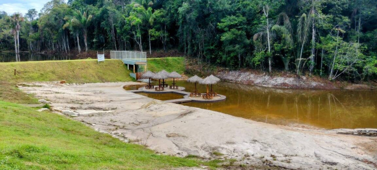 Terreno em Condomínio à Venda, 1.000 m² em Cidade Universitária - Iranduba