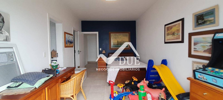 Imagem Casa com 4 Quartos à Venda, 516 m² em Marapé - Santos Imagem Casa com 4 Quartos à Venda, 516 m² em Marapé - Santos