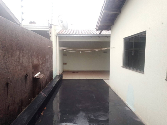 Imagem Casa com 2 Quartos para Alugar,  em Arapongas