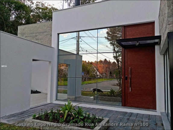 Imagem Casa com 3 Quartos à Venda, 225 m² em Lago Negro - Gramado