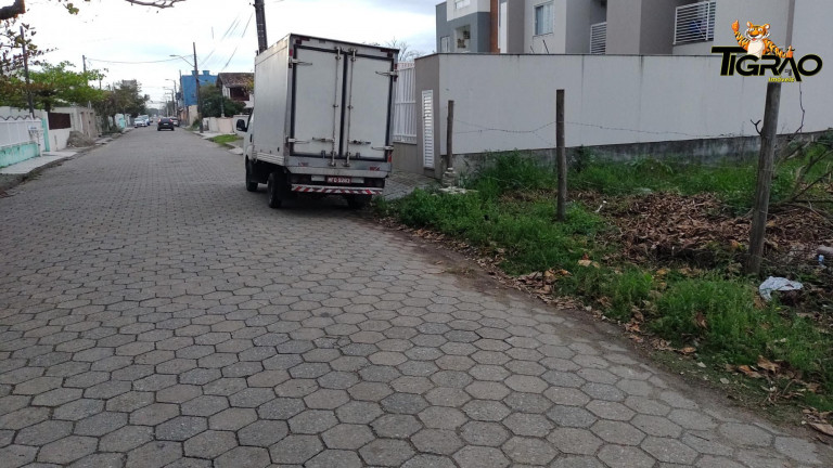 Imagem Terreno à Venda, 250 m² em Centro - Navegantes
