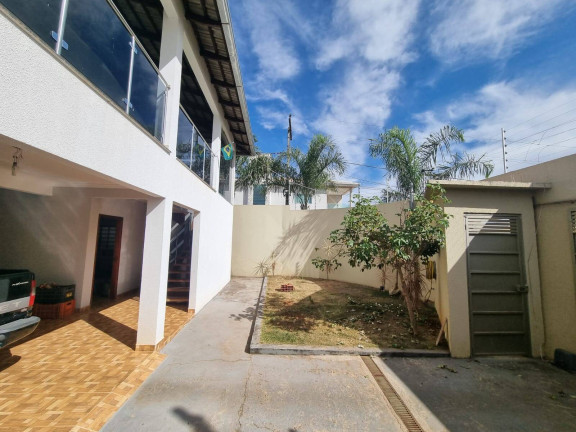 Imagem Casa com 3 Quartos à Venda, 240 m² em Residencial Villa Bella - Anápolis