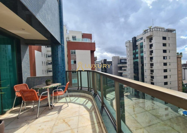 Imagem Imóvel com 4 Quartos à Venda, 228 m² em Belvedere - Belo Horizonte
