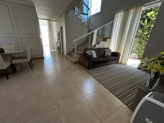 Imagem Casa de Condomínio com 3 Quartos à Venda, 241 m² em Granja Marileusa - Uberlândia