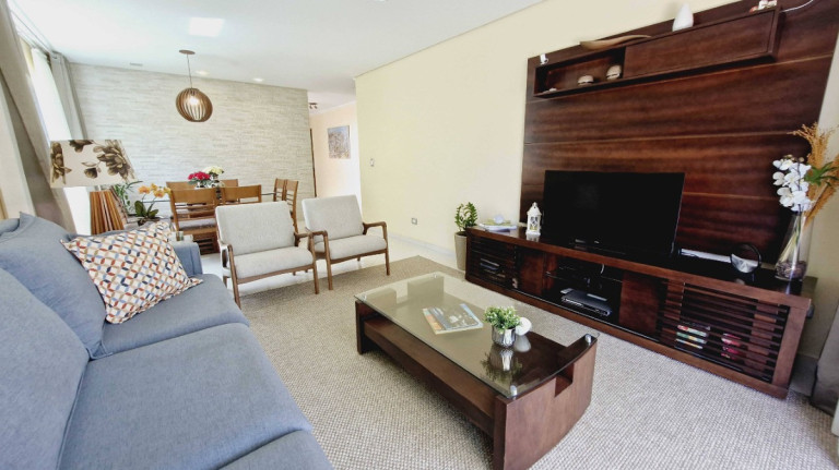 Imagem Casa com 3 Quartos à Venda, 320 m² em Parque Dos Príncipes - São Paulo