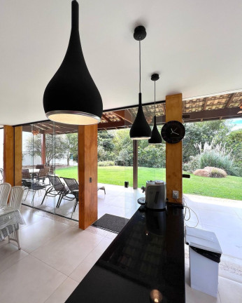 Imóvel com 4 Quartos à Venda, 373 m² em Fradinhos - Vitória