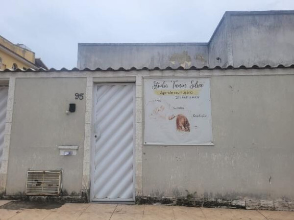 Casa com 2 Quartos à Venda, 99 m² em Galo Branco - São Gonçalo