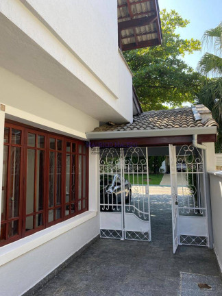 Imagem Casa com 4 Quartos à Venda, 360 m² em Alphaville - Santana De Parnaíba Imagem Casa com 4 Quartos à Venda, 360 m² em Alphaville - Santana De Parnaíba