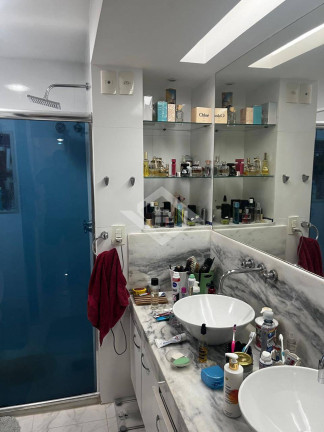Imagem Apartamento com 4 Quartos à Venda, 318 m² em Laranjeiras - Rio De Janeiro Imagem Apartamento com 4 Quartos à Venda, 318 m² em Laranjeiras - Rio De Janeiro