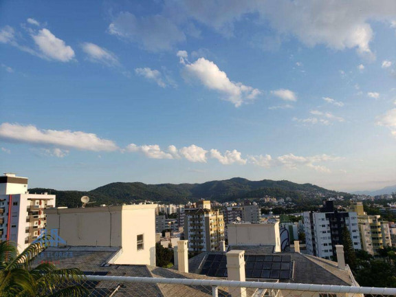 Imagem Cobertura com 3 Quartos à Venda, 227 m² em Itacorubi - Florianópolis
