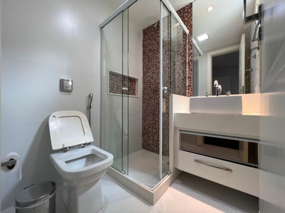 Imagem Casa com 5 Quartos à Venda, 632 m² em Quebra Frascos - Teresópolis Imagem Casa com 5 Quartos à Venda, 632 m² em Quebra Frascos - Teresópolis