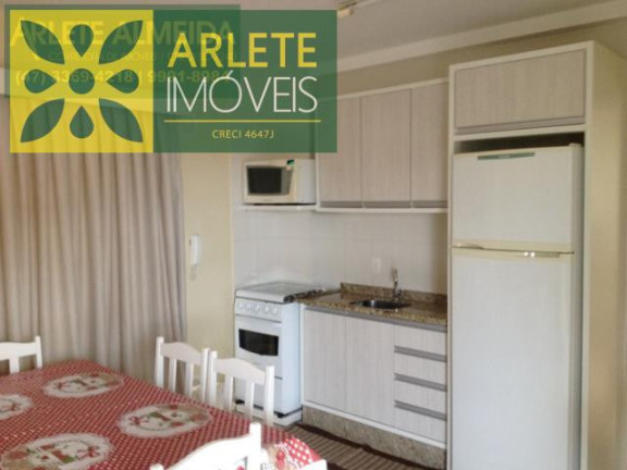 Imagem Apartamento com 2 Quartos para Alugar ou Temporada, 50 m² em Centro - Bombinhas